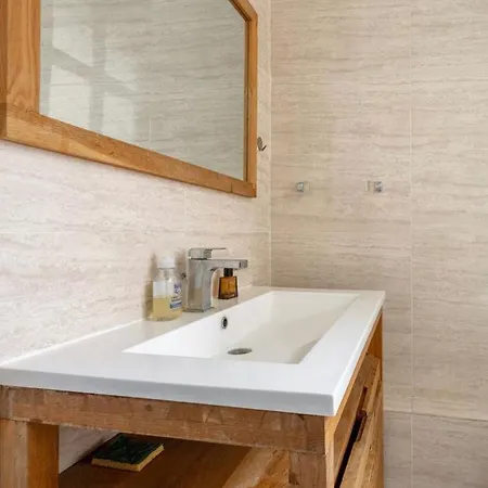 Apartament Modern, Spacious Facing The Arc De Triomphe Paryż